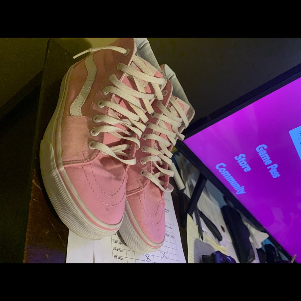 COPY - PINK VANS SIZE 8.5